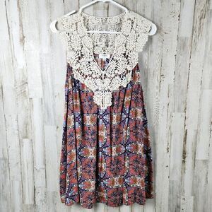 Umgee Lace Embellished Tile Print Top Size Medium